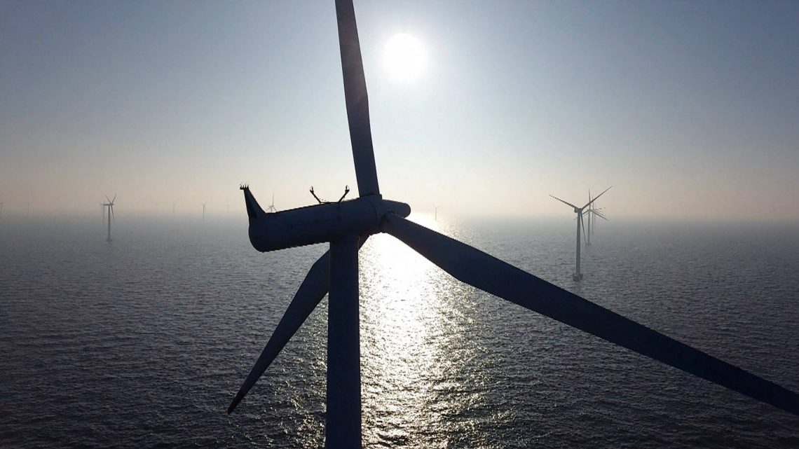 De landelijke politiek wil mega turbines alleen op zee